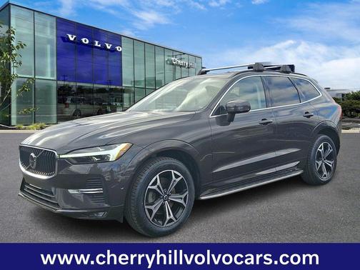 2022 Volvo XC60 B5 Momentum