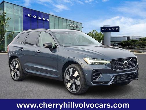 2025 Volvo XC60 Plus