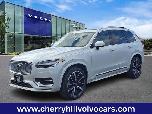 2024 Volvo XC90 Plus