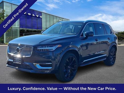 Denim Blue 2024 Volvo XC90 Plus
