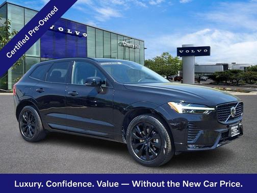 Onyx Black 2025 Volvo XC60 Core
