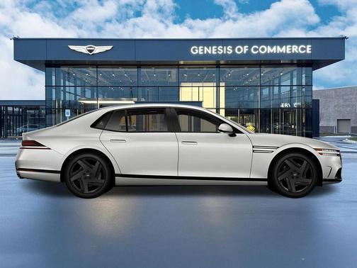 Uyuni White 2026 Genesis G90 3.5T e-SC Prestige Black