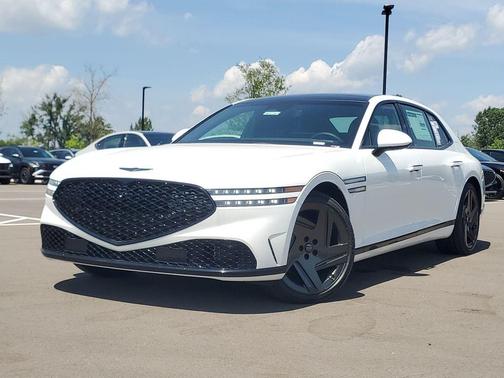 Uyuni White 2026 Genesis G90 3.5T e-SC Prestige Black