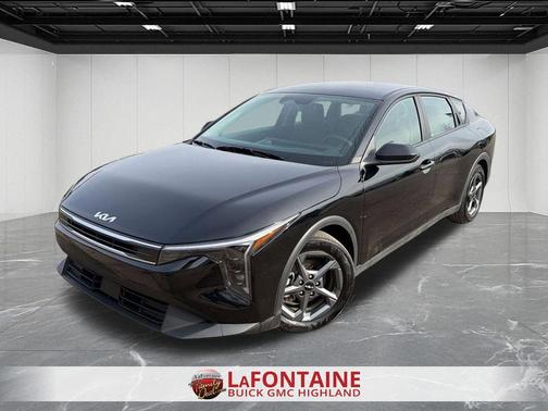 Aurora Black Pearl 2025 Kia K4