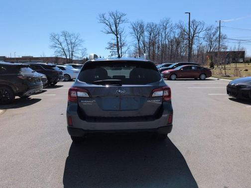 Carbide Gray Metallic 2016 Subaru Outback 2.5i Limited