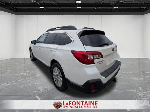 White 2019 Subaru Outback 2.5i Premium