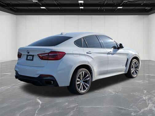 2015 BMW X6 xDrive50i