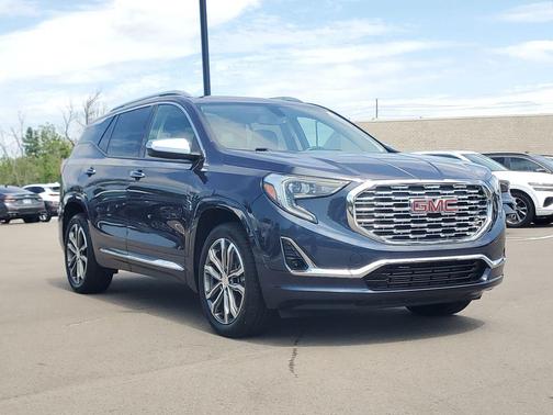 Blue Steel Metallic 2019 GMC Terrain Denali