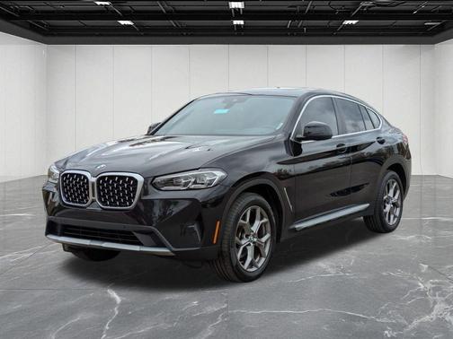 2023 BMW X4 xDrive30i
