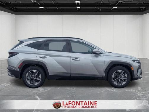 Shimmering Silver 2026 Hyundai TUCSON SEL Premium