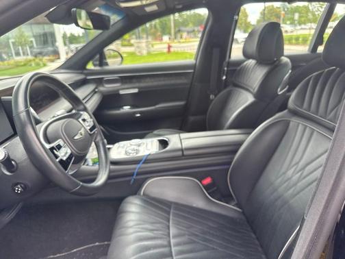 Black 2023 Genesis G90 3.5T e-SC