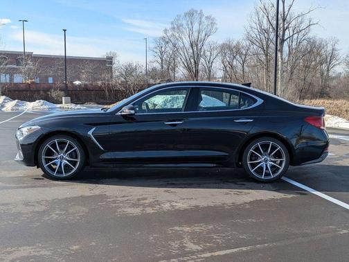 2020 Genesis G70 2.0T