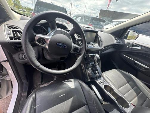 White Platinum Clearcoat Metallic 2015 Ford Escape Titanium