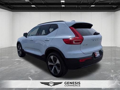 Cloud 9 White 2026 Volvo XC40 B5 Plus