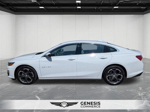 Summit White 2022 Chevrolet Malibu LT