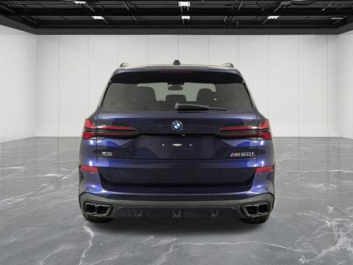 2024 BMW X5 M60i