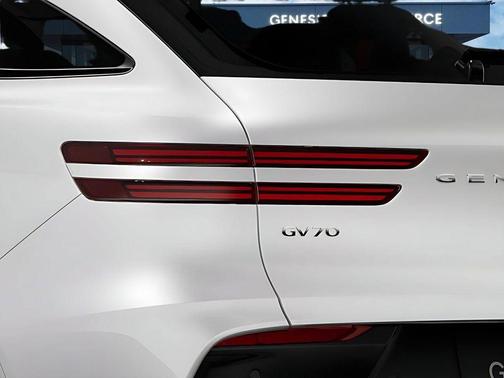 2026 Genesis GV70 2.5T