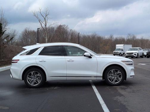 2025 Genesis GV70 2.5T