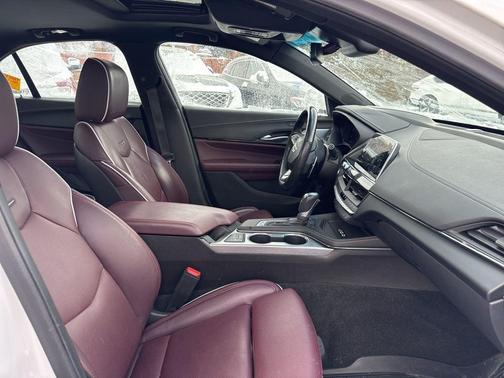 2023 Cadillac CT4 Sport