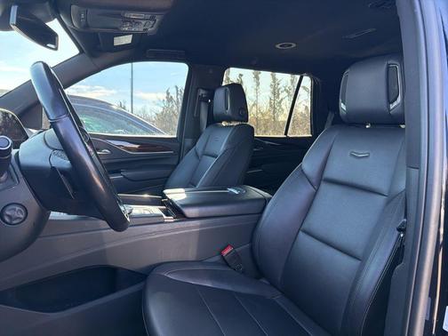 2022 Cadillac Escalade Luxury