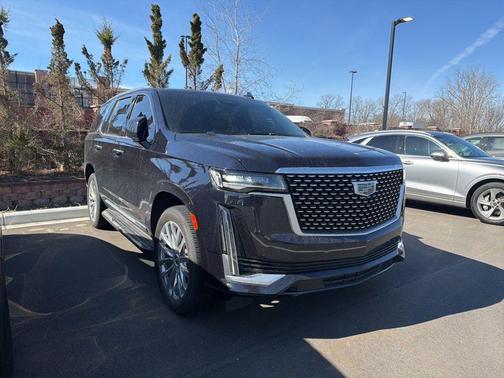 2022 Cadillac Escalade Luxury