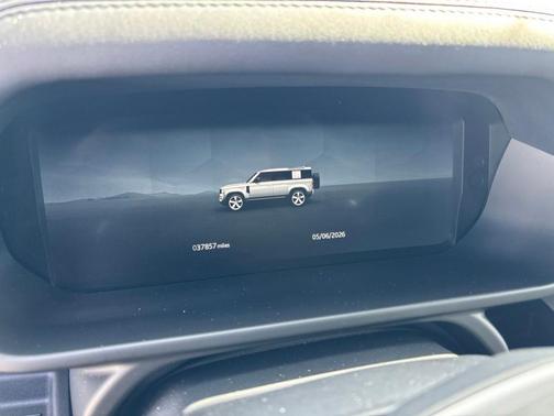 Fuji White 2025 Land Rover Defender P300