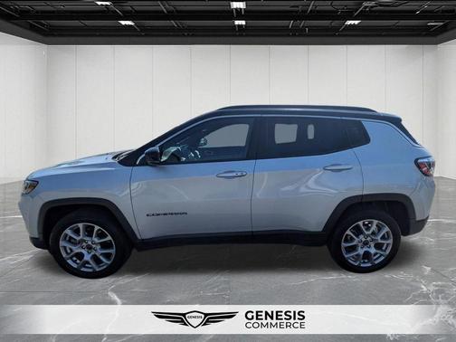 Silver Zynith 2025 Jeep Compass Limited