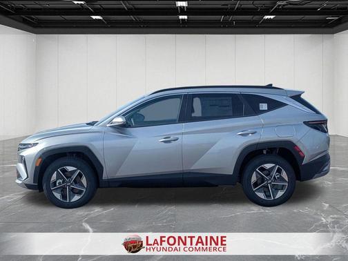 Shimmering Silver 2026 Hyundai TUCSON SEL Premium
