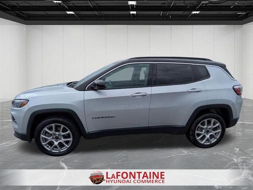 Silver Zynith 2025 Jeep Compass Limited
