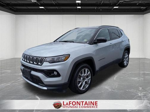 Silver Zynith 2025 Jeep Compass Limited