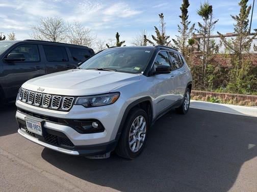 Silver Zynith 2025 Jeep Compass Limited