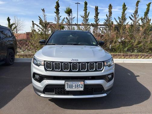 Silver Zynith 2025 Jeep Compass Limited