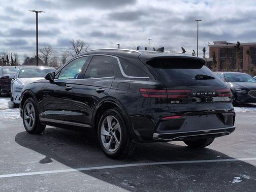 2026 Genesis GV70 2.5T