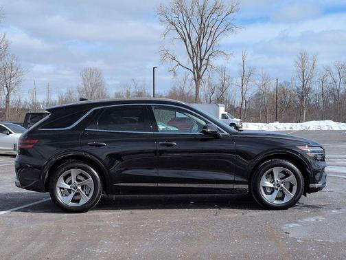 2026 Genesis GV70 2.5T