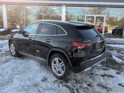 2022 Mercedes-Benz GLA 250 Base 4MATIC