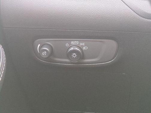 Summit White 2025 Buick Encore GX Preferred