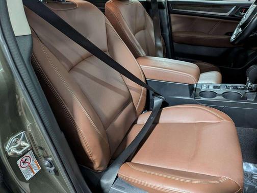 Wilderness Green Metallic 2019 Subaru Outback 3.6R Touring