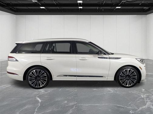 2023 Lincoln Aviator Black Label AWD