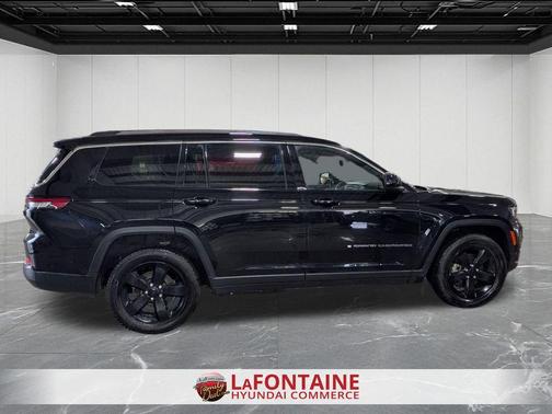 Diamond Black 2021 Jeep Grand Cherokee L Laredo