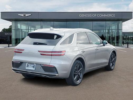 Silver 2027 Genesis GV70 2.5T