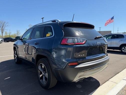 Slate Blue Pearlcoat 2020 Jeep Cherokee Limited