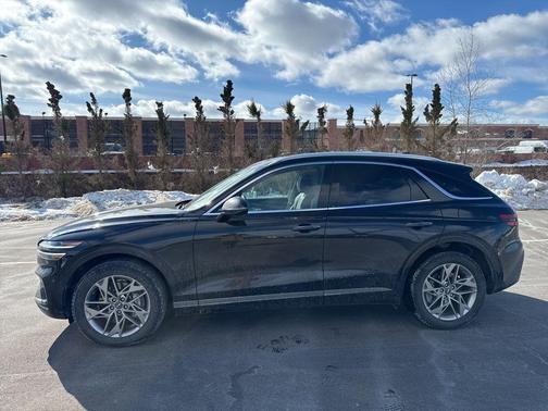 2023 Genesis GV70 2.5T