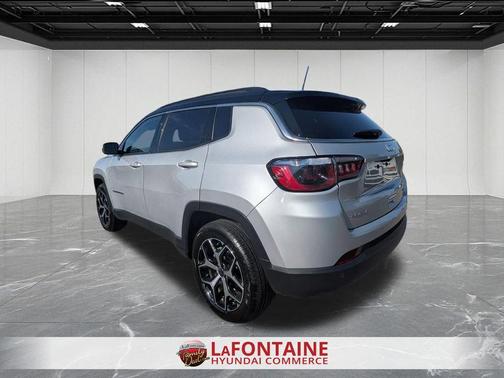 Silver Zynith 2025 Jeep Compass Limited
