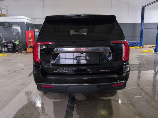 2021 GMC Yukon AT4