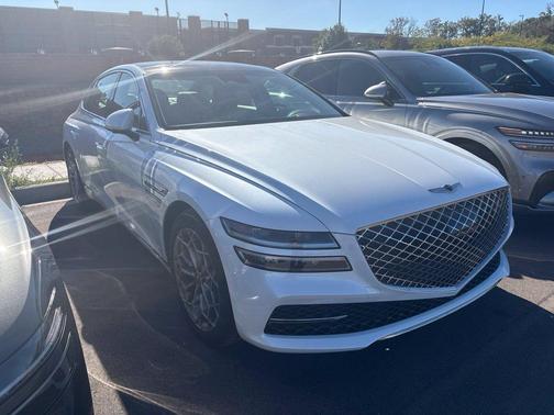 Uyuni White 2024 Genesis G80 2.5T
