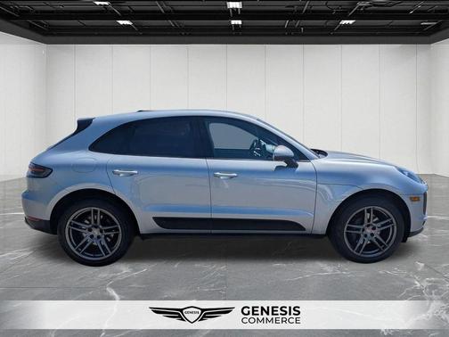 Blue 2021 Porsche Macan Base
