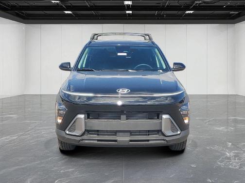 Abyss Black Pearl 2027 Hyundai KONA SEL