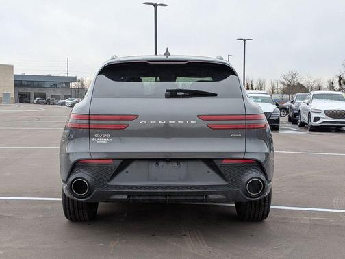 2023 Genesis GV70 2.5T