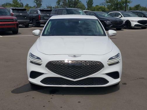 White 2023 Genesis G70 2.0T