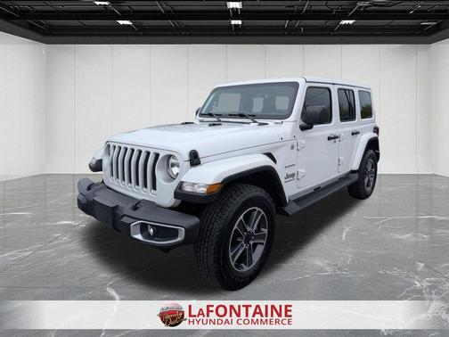 Bright White Clearcoat 2023 Jeep Wrangler Sahara